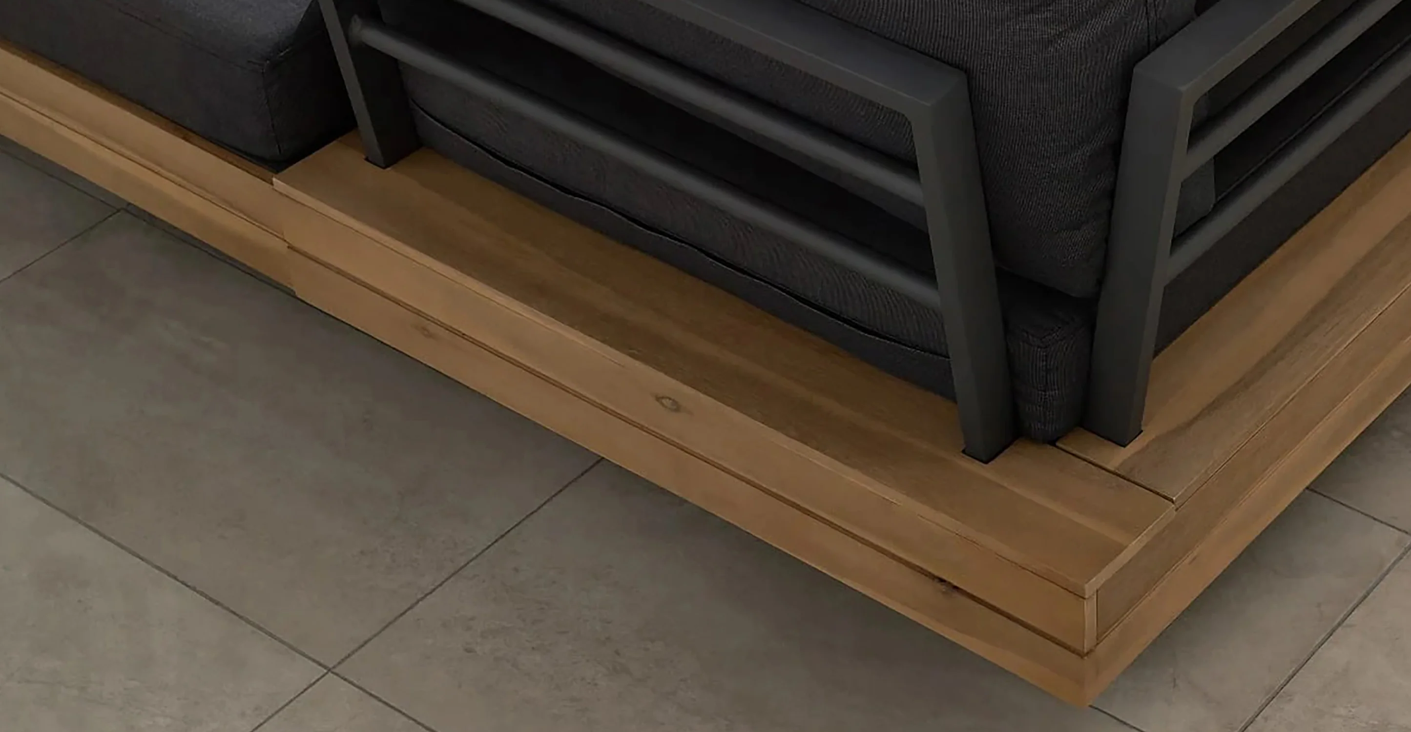 Celenza Modular Corner Sectional Set with Coffee Table - Image 4