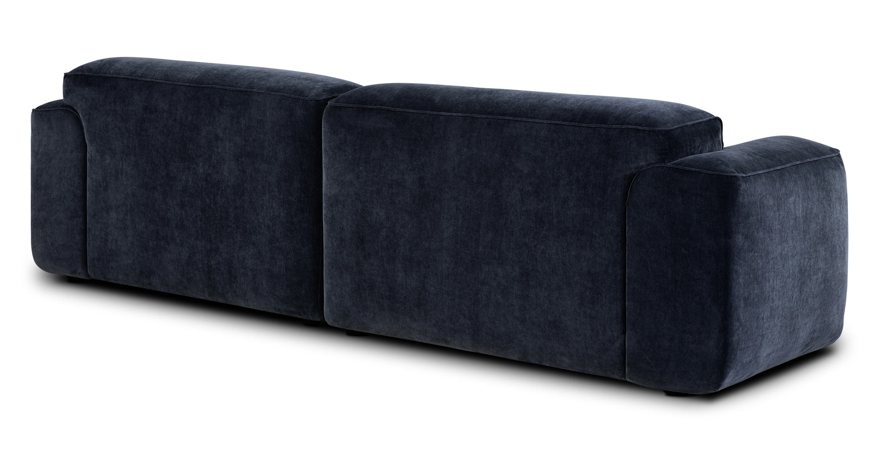 Nardo 107.5" Sofa - Image 38