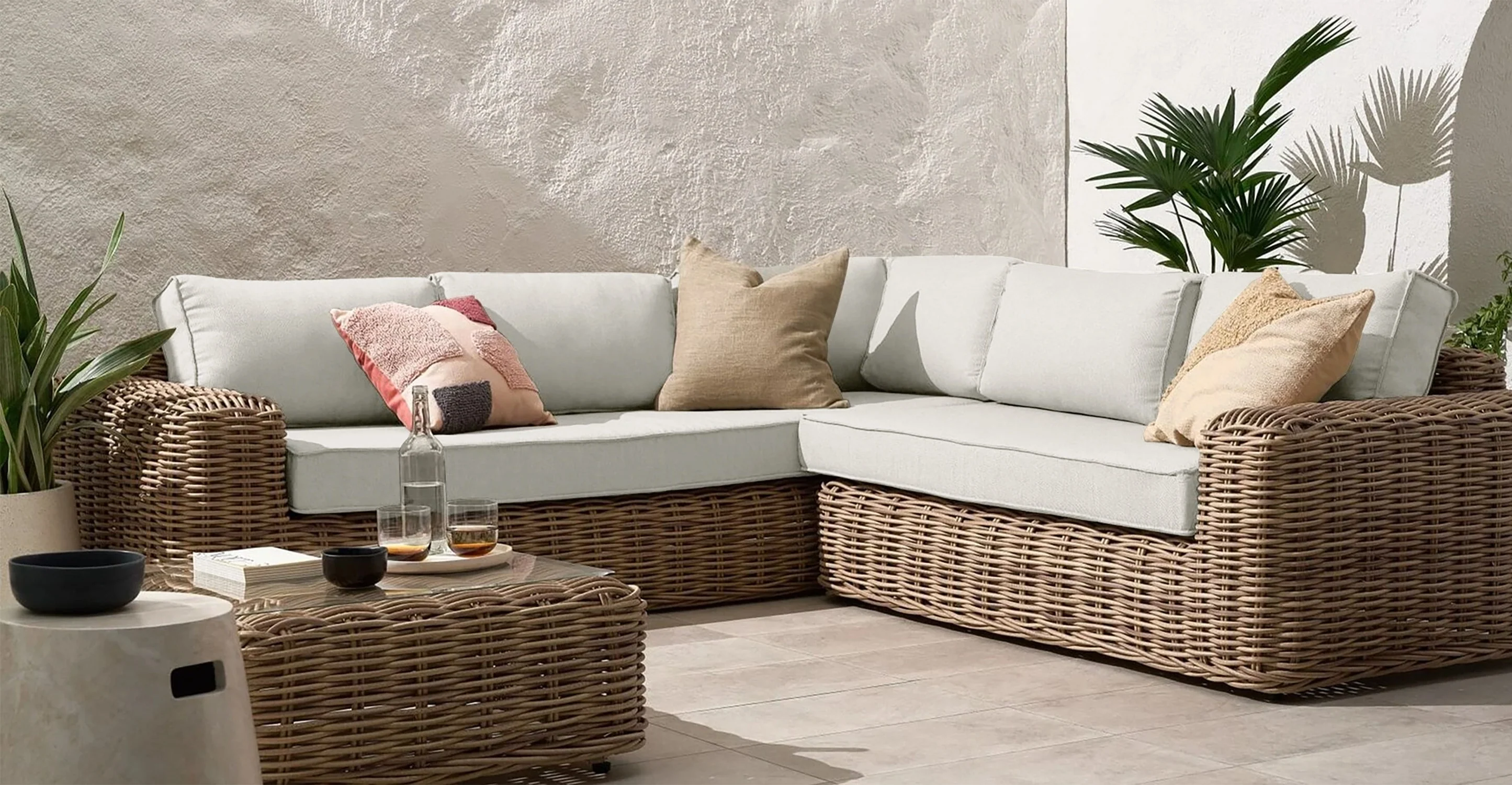 Puglia Corner Sectional Set with Coffee Table - Image 3