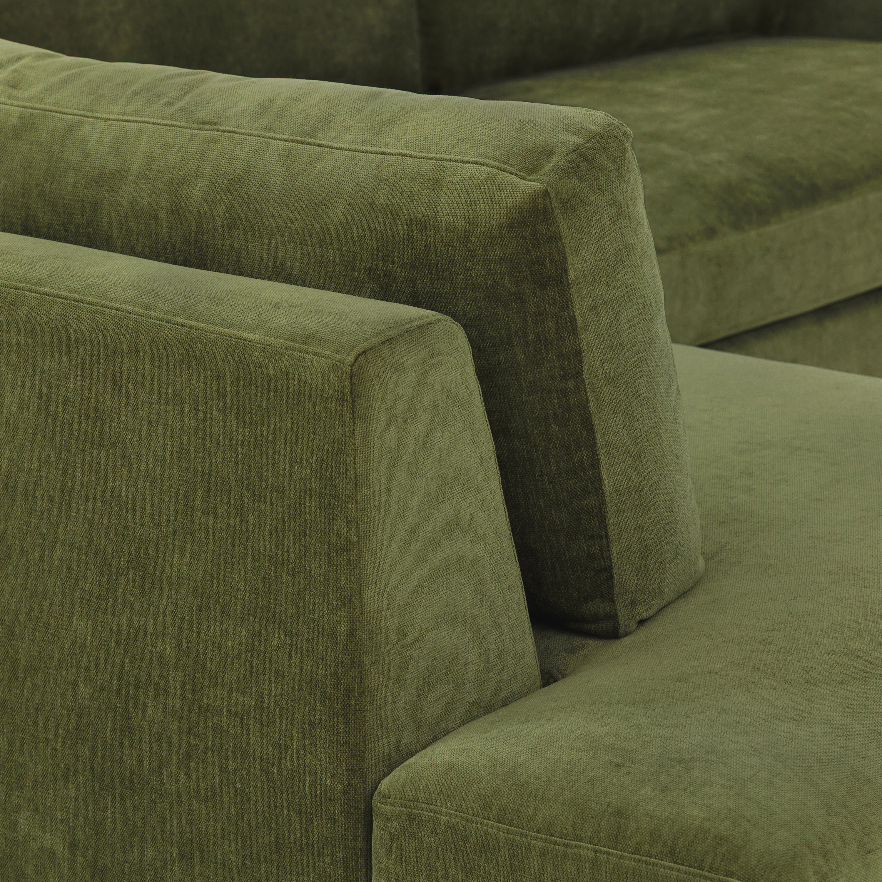 Zyon Left-Facing Bumper Chaise Sectional - Image 14